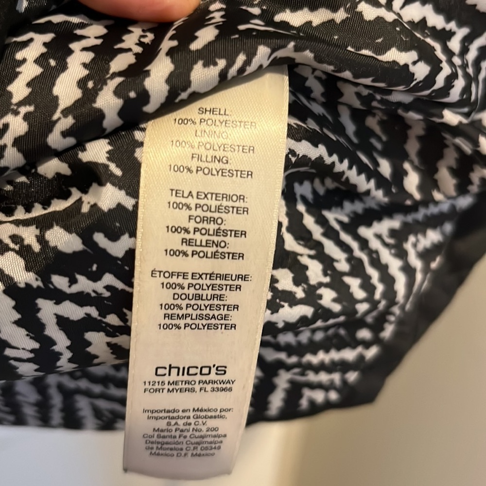 Chicos Lightweight Black Quilted Jacket - image 5